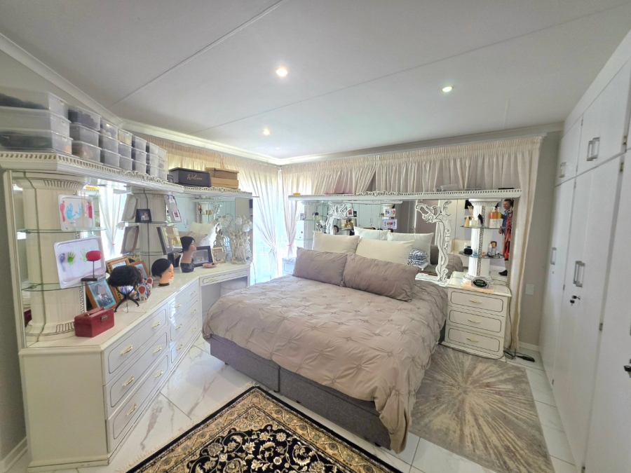 4 Bedroom Property for Sale in Panorama Free State